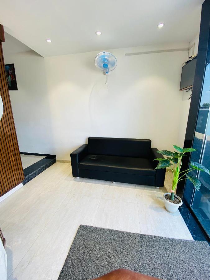 Hotel Sai Ssl Ширди Экстерьер фото